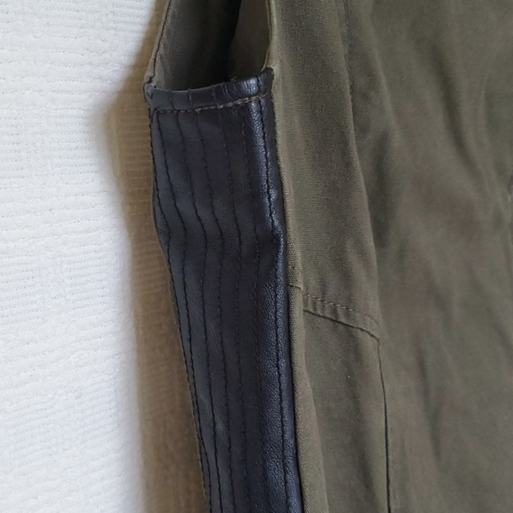 Cotton Twill Flap Vest w/ Vegan Leather Detailing - Picture 4 of 8